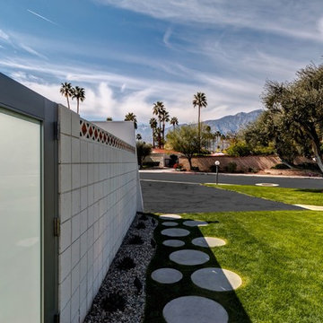 Exterior Side Entry