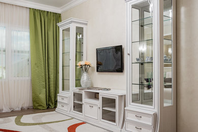 Example of an eclectic home design design in Moscow