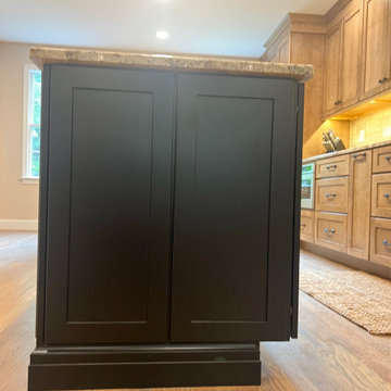 Medallion Cherry Cappuccino Black