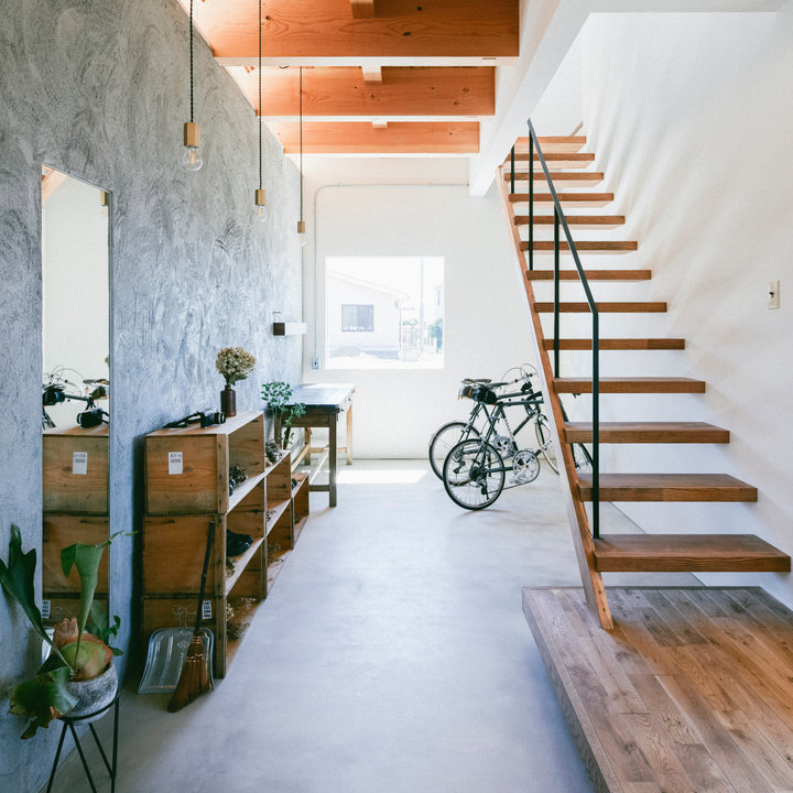おしゃれな土間玄関の画像 75選 - 2026 年 7月 | Houzz (ハウズ)