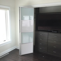 BFD-07 WengeWhite Obscure Glass Single Bi-Fold Door - Interior Doors