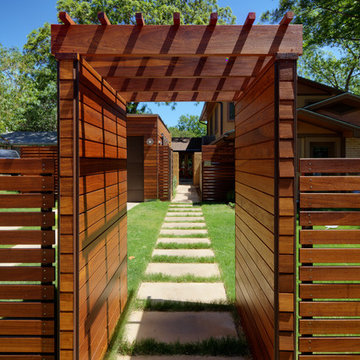 Screened Outdoor Living