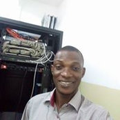 Foto von Adeniji A