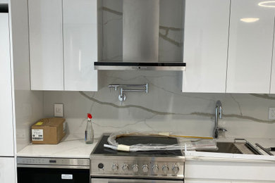 Example of a kitchen design in New York