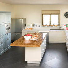 kitchens with tile and potential color schemes