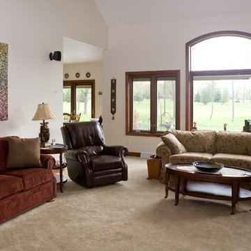 Ideal Executive Home in Golf Course Setting