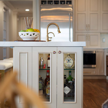 Showplace EVO Savannah Kitchen, in Accessible Beige with Walnut Glaze