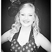 Michelle Thatch Woodards foto