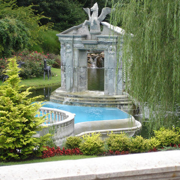 Private Residence - Formal Pool and Fountain Gateway