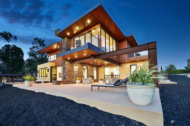 Inspiration for a modern home design remodel in San Francisco