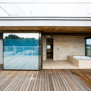 東京23区のモダンスタイルのおしゃれな屋上のデッキの写真