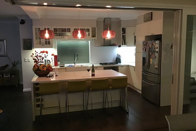 Photo of a modern kitchen in Brisbane.