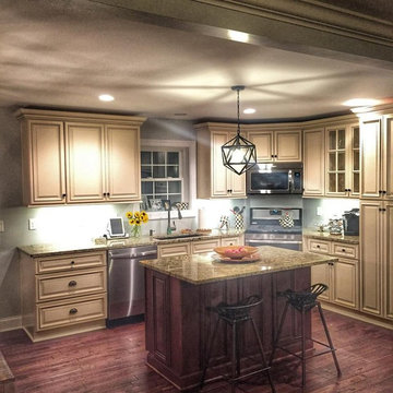 Kitchen & Dining Room: Where Family & Friends Gather
