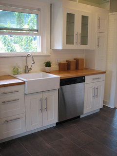 beadboard modern kitchen