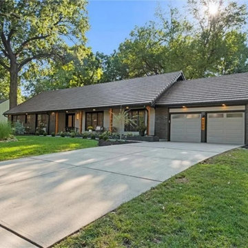 Cherokee Ln
