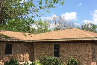 Inspiration for a craftsman home design remodel in Dallas