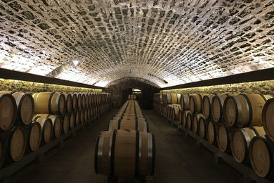 Inspiration pour une cave à vin vintage.