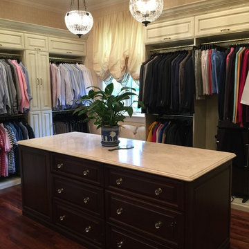 Glamorous Walk-In Closets