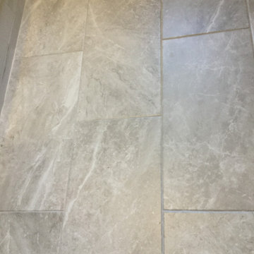 Floor tile