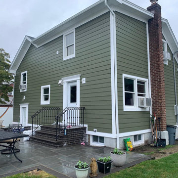 Siding Installation - James Hardie Lap Siding in Mountain Sage