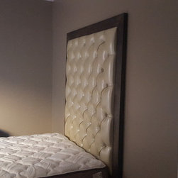 Queen size bed with bed frame - Headboards