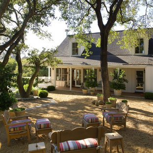 Ideas para patios | Diseños de patios de estilo de casa de campo en San