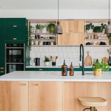16 Kitchens With Vertically Stacked Tiles