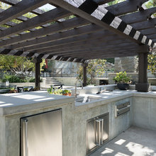 Outdoor Kitchen