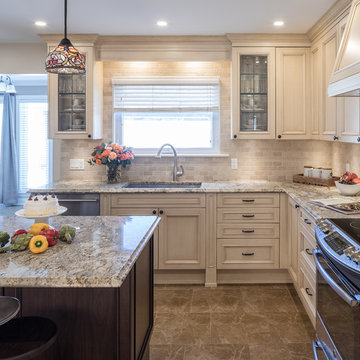 Traditional Downsview Kitchen