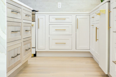 Beach style kitchen photo in Miami