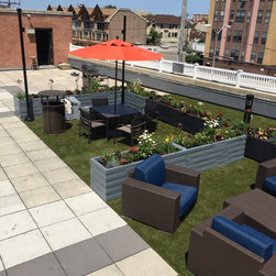 Homeowner, rooftop - Outdoor Pots And Planters