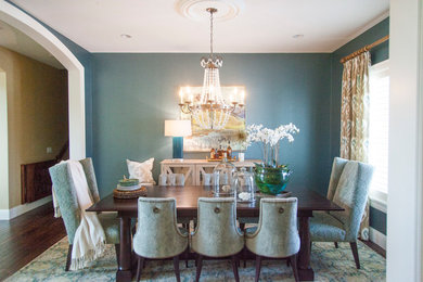 Dining room - traditional dining room idea in Cedar Rapids