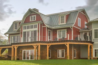 Farmhouse exterior home photo in Columbus