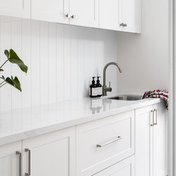 Manhattan Cabinet Handles & Knobs - Cabinet And Drawer Handle Pulls