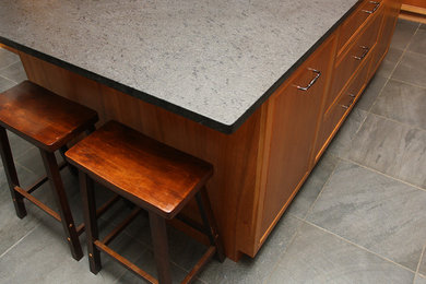 Kitchen - traditional kitchen idea in Other