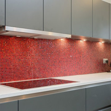 Bauformat Handleless Grey Kitchen with Red Mosaic Tile Splashback