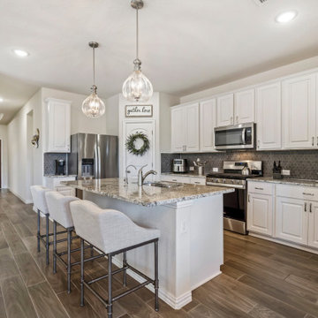 Luxury Kitchen With Beautiful Kitchen Decor, Modern House, Remodeling Ideas
