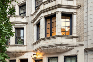 Elegant exterior home photo in New York