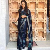 Pari Nishas foto