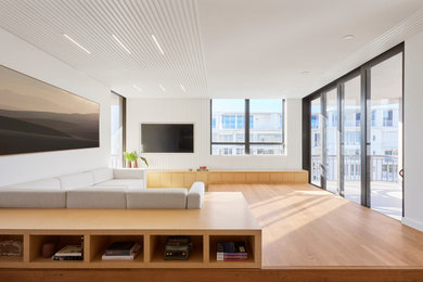 Example of a minimalist living room design in Miami