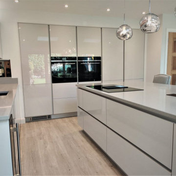 Nobilia Line N Handleless Flash Kitchen in Satin Grey High Gloss