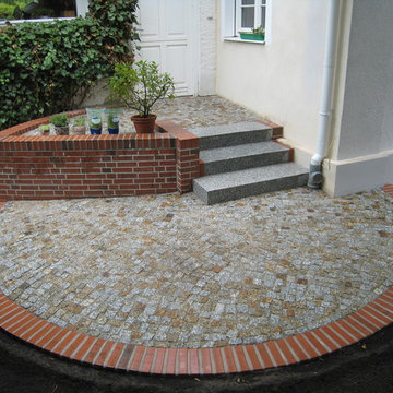 Hauseingänge und Vorgärten