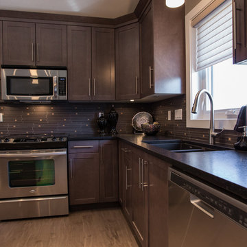 1543 sq/ft Modified Bi-level, 3 bedrooms, 2 ½ baths