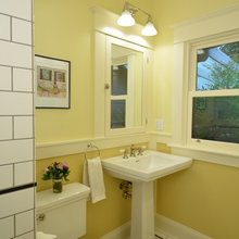 bathroom-upstairs