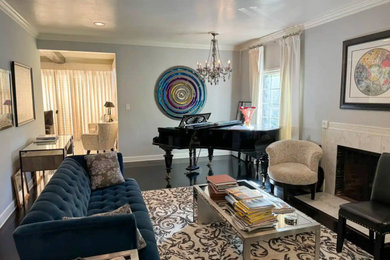 Trendy living room photo in Los Angeles