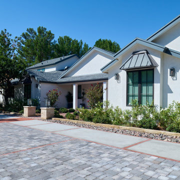 Modern Farmhouse in the Valley