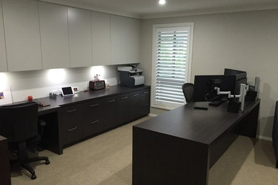 Inspiration for a contemporary home office in Newcastle - Maitland.