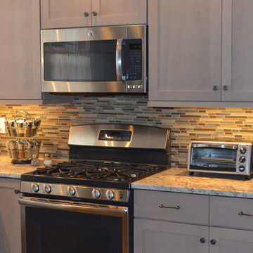Craftsman New England Driftwood Kitchen Remodel w/bliss Amber Tea Backsplash