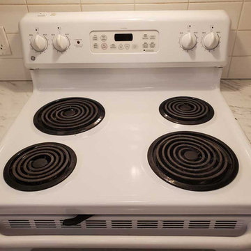 Move Out Deep Cleaning of a One bedroom plus Den Condo Located in Coquitlam BC C