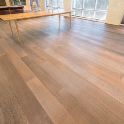 WIde Plank RIft White Oak - Products